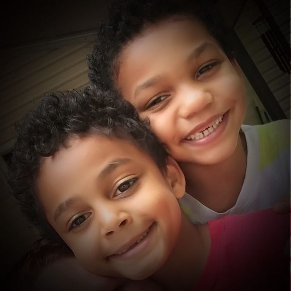 Meet your Posher, Beth - Picture 1 of 1